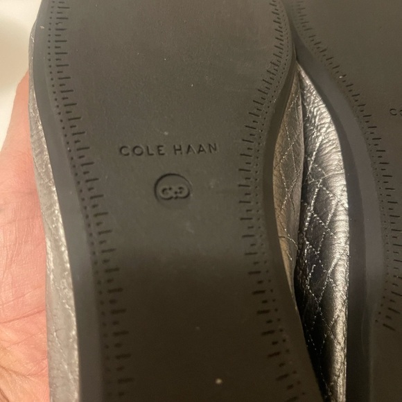 Cole Haan silver flat shoes with bow and logo on the front - Picture 6 of 9